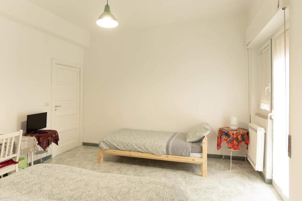 Archita Guest House Bari Esterno foto